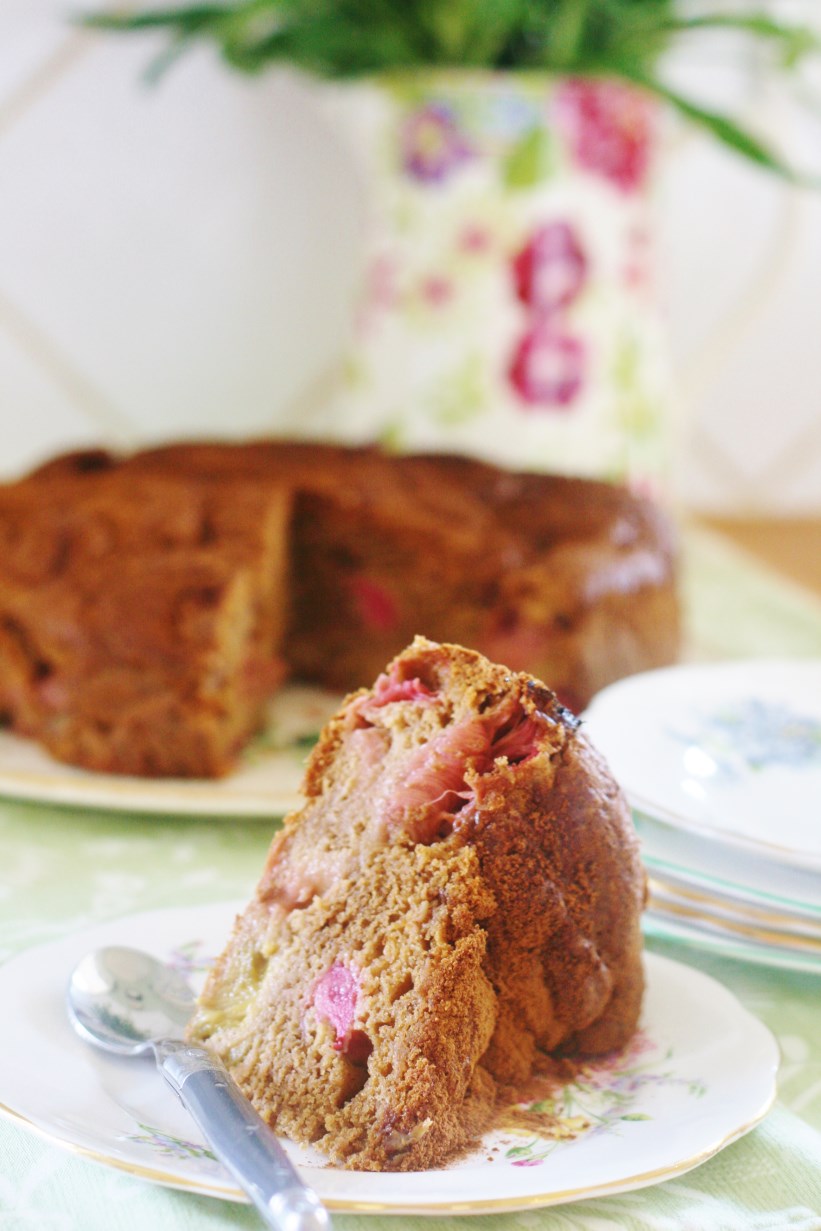 Rhubarb and Cinnamon Thermomix Cake